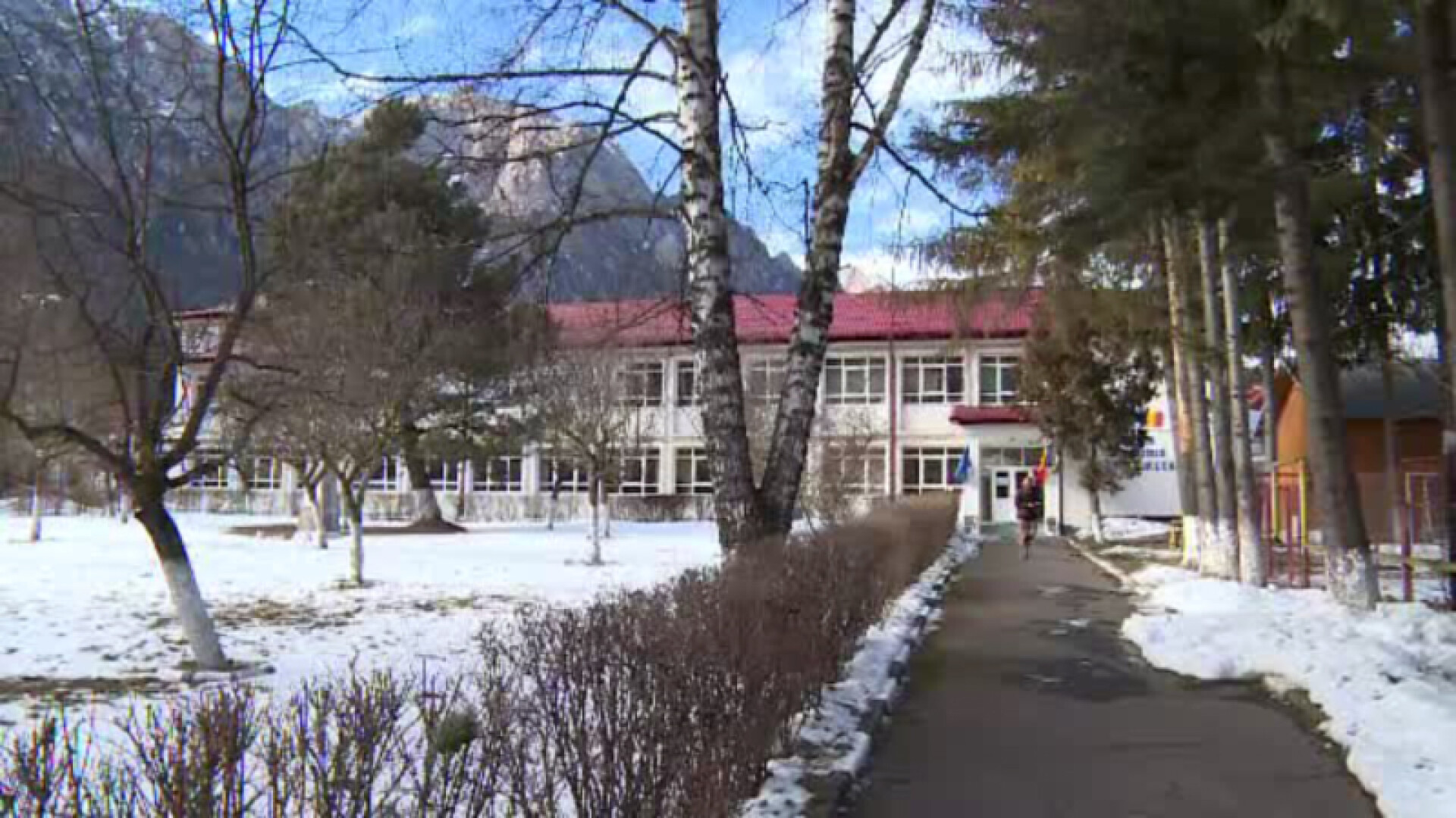 Sinucidere inexplicabila a unui profesor din Busteni, la numai 26 de ani. "Ne-a intors pe dos intreaga existenta"