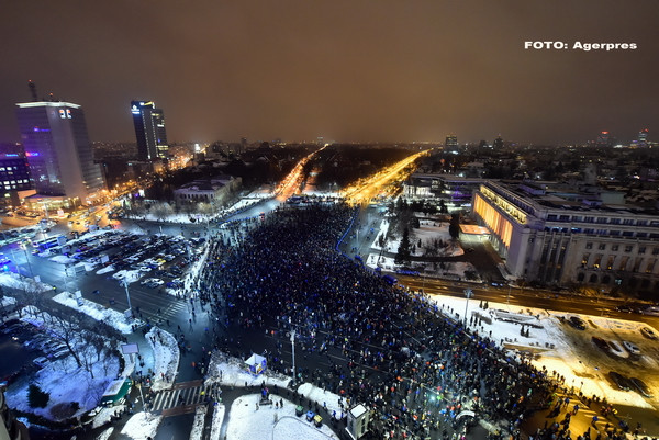 Protestele din strada, sustinute de artisti. Vita de Vie si-a anulat concertele: "Locul nostru nu este in club, ci in strada"