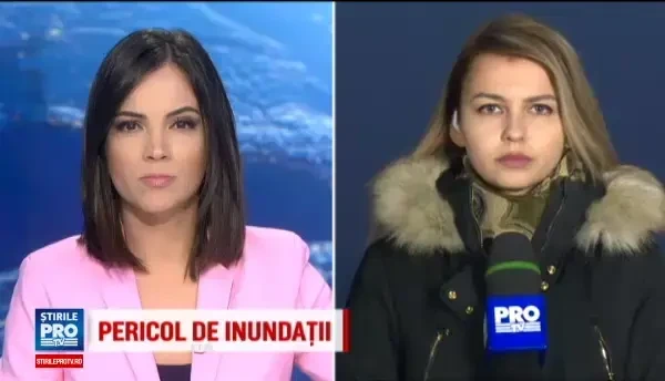 Cod portocaliu de inundatii in nordul tarii, pompierii au aruncat in aer sloiurile de pe rauri. "Putea sa rupa satul in doua"