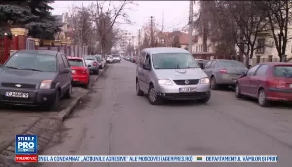 Persoanele cu dizabilitati din Cluj, transportate gratuit cu un TAXI special. Tinerii care au pus bazele proiectului social