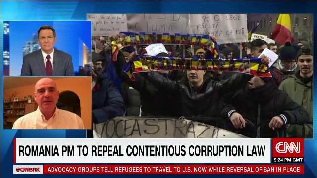 Interviu C.R. Tanase pentru CNN despre protestele din Romania: Romanii nu au iesit in strada pentru bani, ci pentru principii