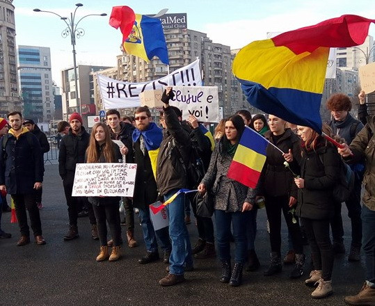 Senatul a respins limitarea calatoriilor gratuite pentru studenti. Florin Citu acuza PSD ca i-a intins o capcana