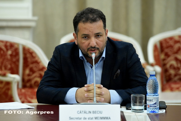 Vicepresedintele ALDE Catalin Beciu, care a scris despre protestatarii "cretini" si manifestatia "nazista": Imi depun demisia