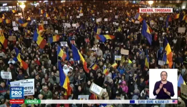 Imagini de la cele mai mari proteste din istoria tarii. La Sibiu 40.000 de oameni au iesit in strada, la Cluj au fost 50.000