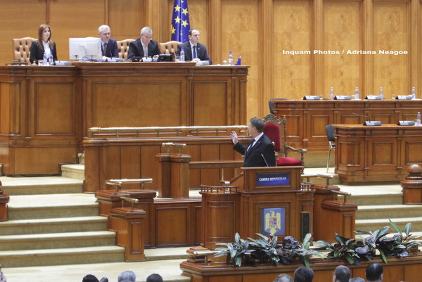 Iohannis a plecat in SUA, iar vineri se va intalni cu Trump. Tariceanu: Rezultatele vizitei, dezbatute in Parlament