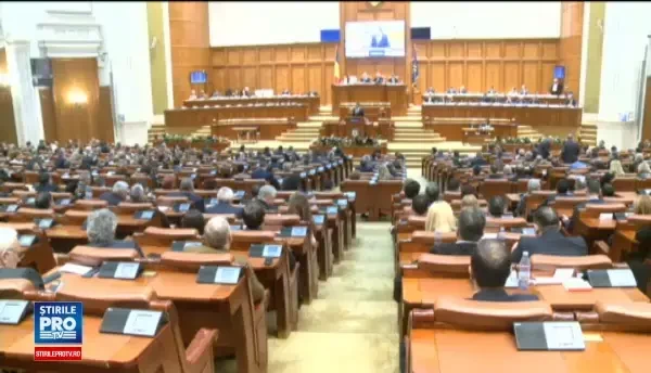 Motiunea de cenzura pentru demiterea Guvernului Grindeanu a fost respinsa. Parlamentarii PSD, ALDE si UDMR nu au votat