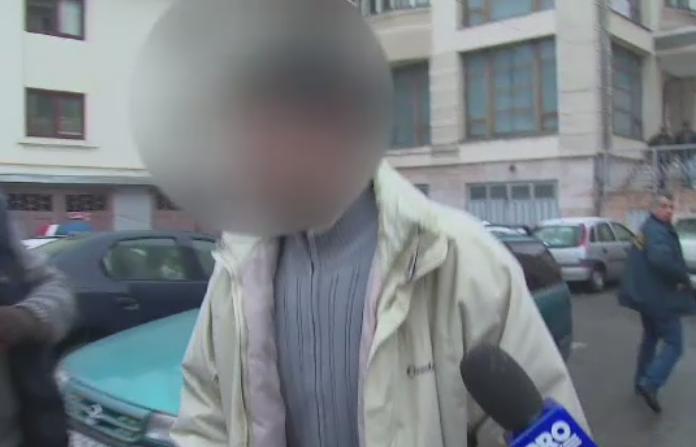 Stomatolog din Campulung Muscel, acuzat de o femeie ca i-a abuzat fetita in timpul consultatiei. Politia a deschis ancheta