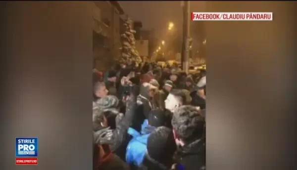 Klaus Iohannis ii lauda pe protestatari intr-un interviu pentru Associated Press si vorbeste despre fata urata a politicii