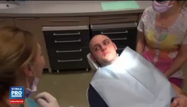 Tehnica moderna prin care dintii vechi pot fi reutilizati in loc de implant. Cat costa si care sunt avantajele acestei metode