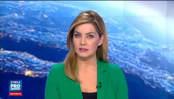 Imagini socante cu un caine mort taiat cu o secera, publicate de un tanar din Arad. Politistii au inceput o ancheta