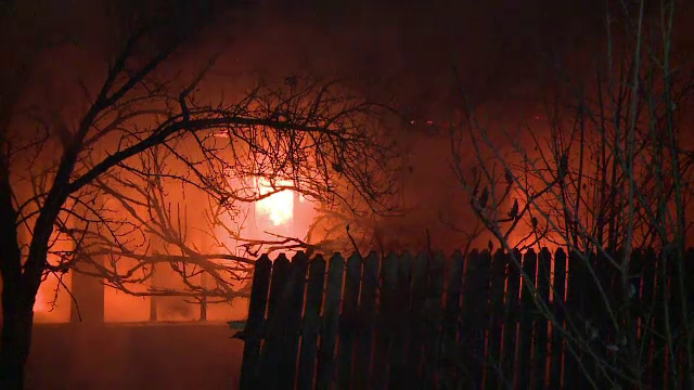 Tragedie la priveghiul unei femei de 55 de ani. Sotul ei a murit, iar fiul sau are arsuri de gradul 2