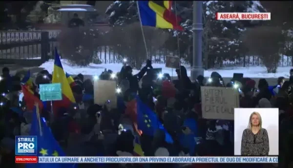 Proteste in Piata Victoriei, ziua 11. 6.000 de oameni au infruntat gerul si au cerut demisia Guvernului: We are back