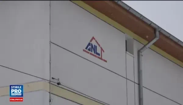 Chiriasii ANL, pusi sa plateasca de 4-5 ori mai mult. Oamenii sunt revoltati, desi in continuare pretul e sub cel al pietei