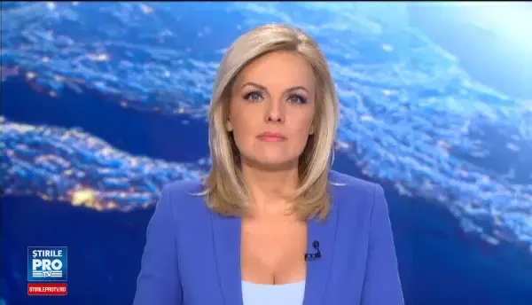 Camion rasturnat peste o masina a politiei. Vantul pe autostrada a atins si 150 de kilometri pe ora, in America