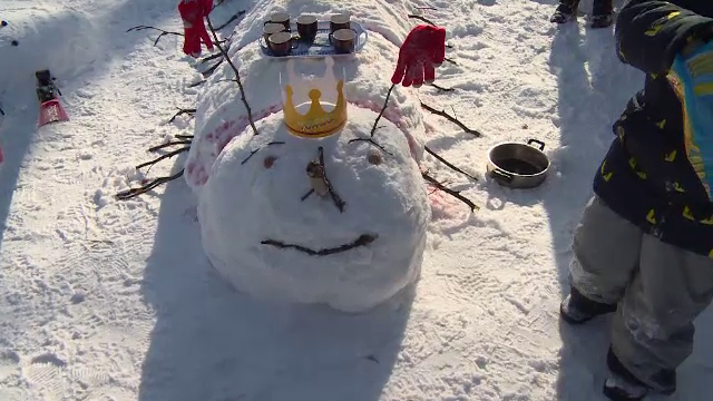 OUG 13 nu a fost uitata nici de turistii de la munte. "Am construit o lipitoare: Guvernul" si "Alta intrebare!"