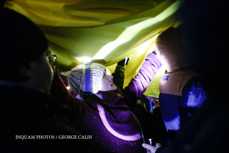 proteste piata victoriei ziua 13 Tricolor uman
