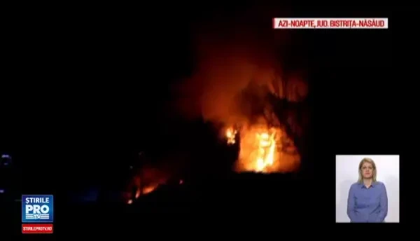 Un barbat de 25 de ani s-a certat cu sotia sa si a dat foc locuintei in care stateau 6 persoane. In ce stare se afla