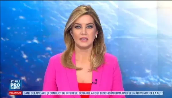 Nu mai iesise din casa de 25 de ani si cantareste 500 de kg. Tratamentul care ii poate salva viata unei femei din Egipt