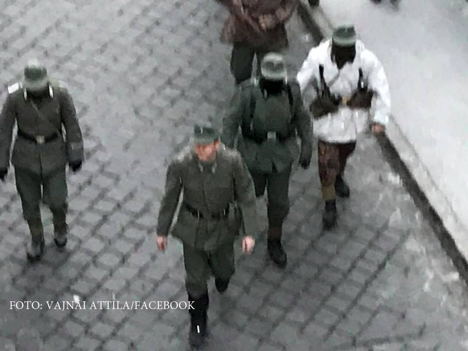 Steaguri naziste si uniforme SS, pe strazile Budapestei. Extremistii au comemorat o batalie impotriva rusilor si a romanilor