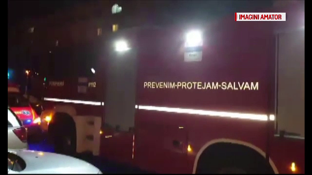 30 de locatari ai unui bloc din Slatina au fost evacuati in urma unui incendiu. Valvataia ar fi pornit de la o tigara aprinsa