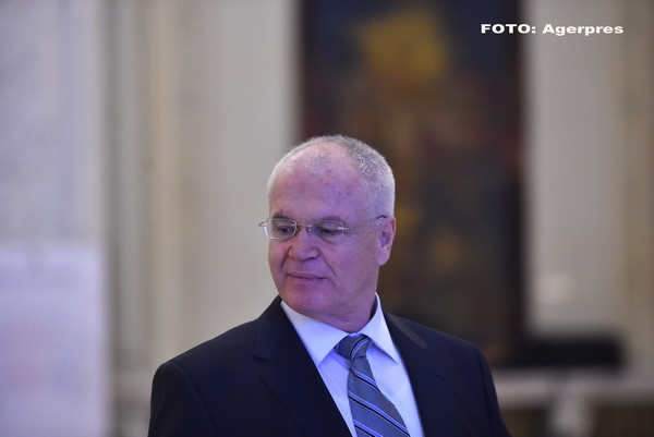 Cine este Eugen Nicolicea, propus la ministerul Justiţiei. A studiat Calculatoare şi Drept