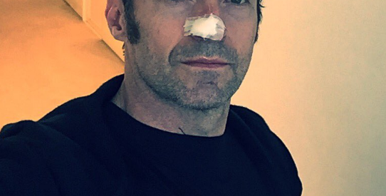 Hugh Jackman continua lupta cu cancerul, dupa ce boala a recidivat a patra oara. Imaginea postata de actor