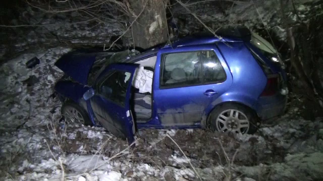 Grav accident in Suceava. Soferul a scapat dar sotia sa a murit, iar fetita de trei ani si soacra au ajuns la spital