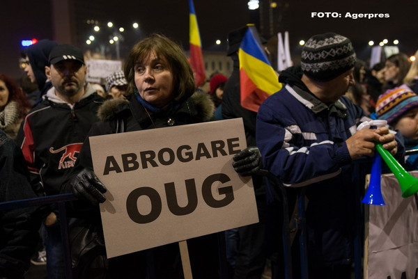 Femeia care a atacat OUG 14 la CAB a participat la dezbaterea de la MJ, fiind invitata de Florin Iordache in biroul sau