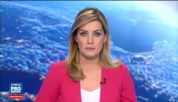 Profesoara din Neamt, sotie de preot, care a avut o relatie intima cu un elev a fost arestata. Baiatul s-a sinucis