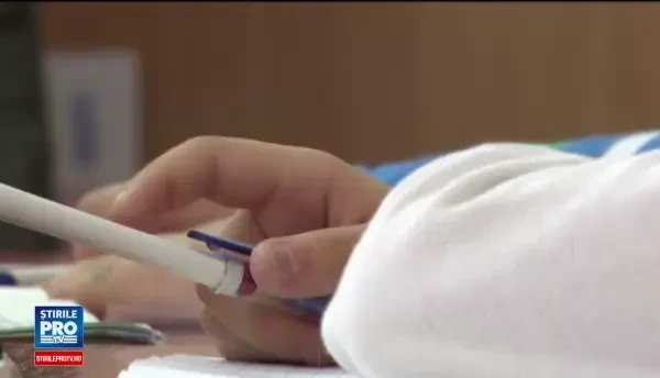 Invatatoare din Brasov inregistrata in timp ce-si jigneste si umileste elevii: