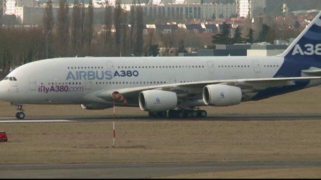 Primul model Airbus A380, cel mai mare avion de pasageri, va fi transformat intr-un muzeu. Cand va fi deschis si cum va arata