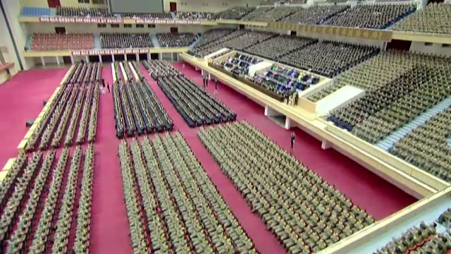 Joi s-au implinit 75 de ani de la nasterea fostului lider Kim Jong-il. Cum l-au omagiat nord-coreenii