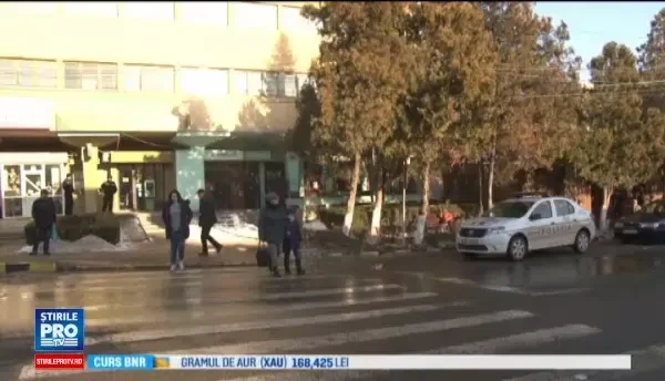 Barbatul care si-a incendiat sotia de fata cu cei doi copii, dat in urmarire in toata tara. In ce stare se afla femeia