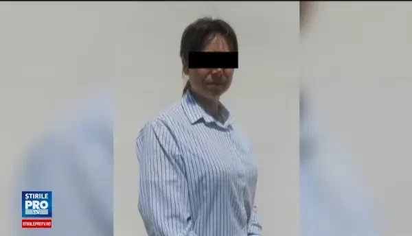 Sotul profesoarei, arestata pentru ca ar fi intretinut relatii cu un elev, sare in apararea ei. Femeia este insarcinata