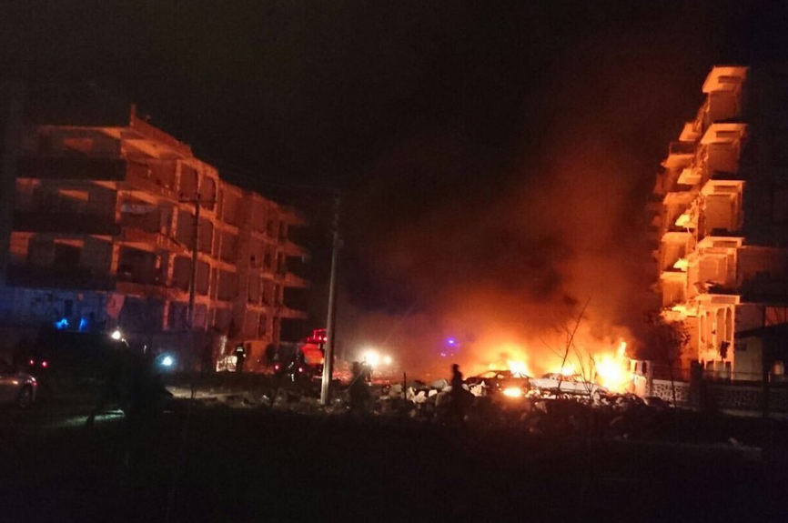 Explozie in Turcia. Cel putin un mort si 15 raniti, dupa ce o masina a sarit in aer langa un complex pentru magistrati