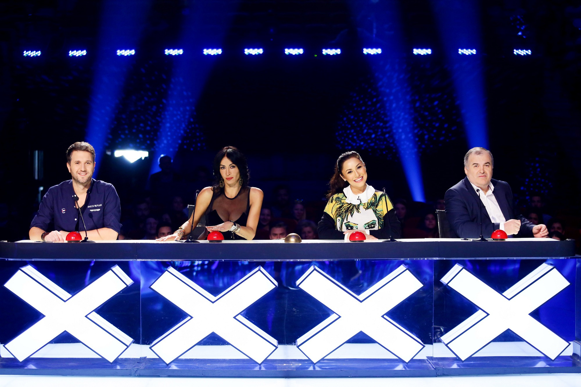 Peste 3,5 milioane de telespectatori au urmarit Romanii au talent. Show-ul a fost lider absolut de audienta, vineri seara