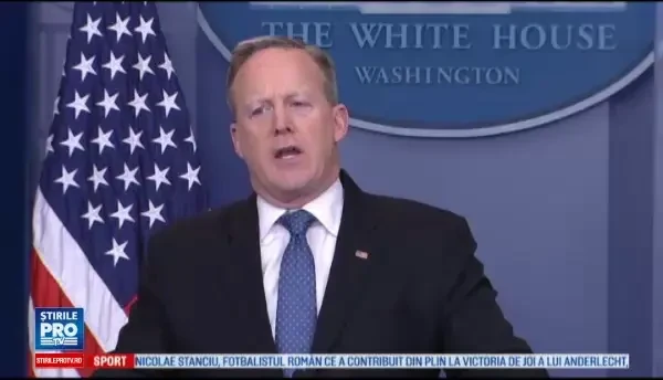 Presa de peste Ocean nu pierde nicio ocazie in a-l ironiza pe purtatorul de cuvant al Casei Albe. Cum a fost taxat