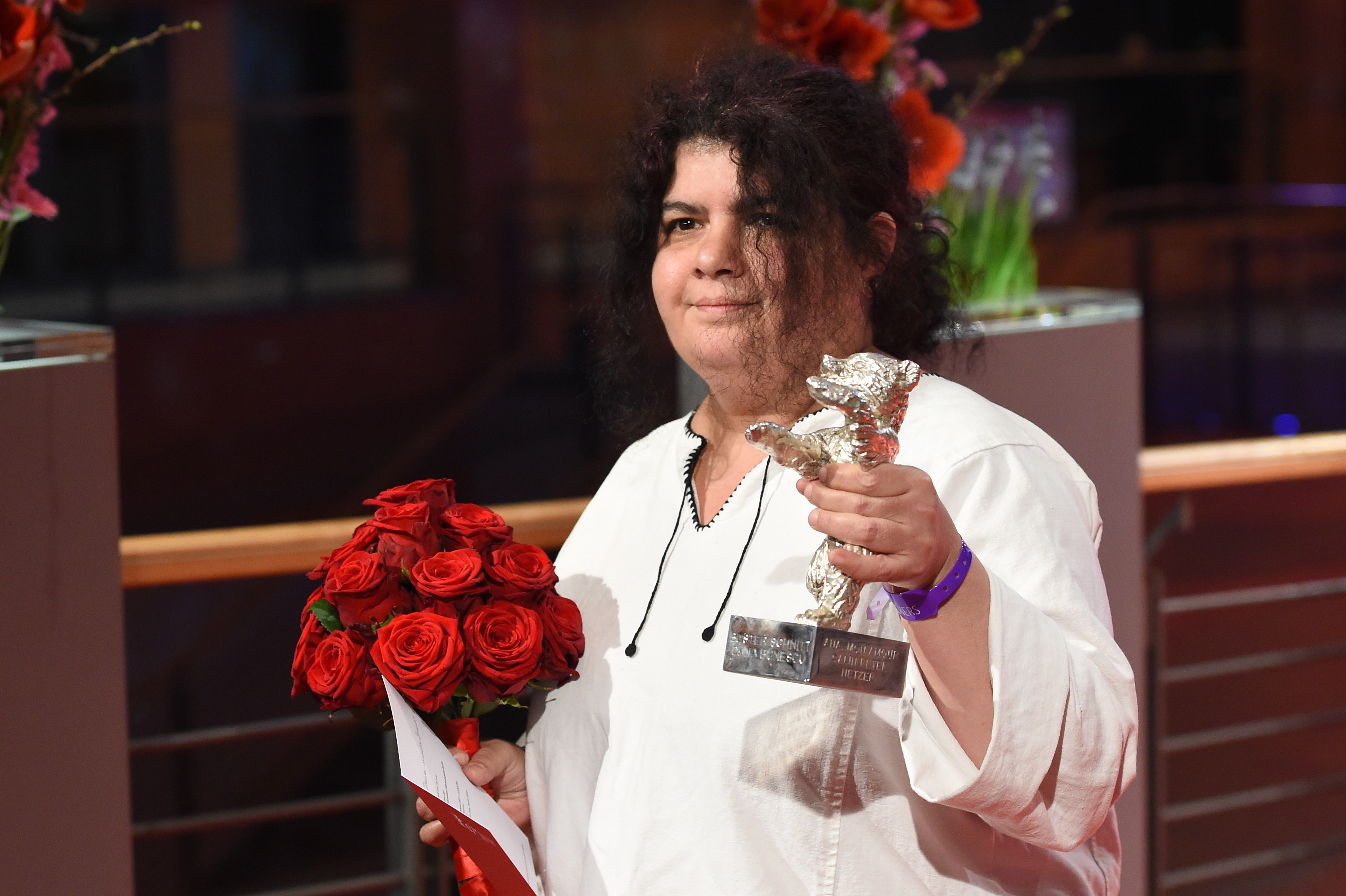 Dana Bunescu, Ursul de Argint la Berlin pentru contributie artistica exceptionala, pentru montajul filmului ”Ana, mon amour”