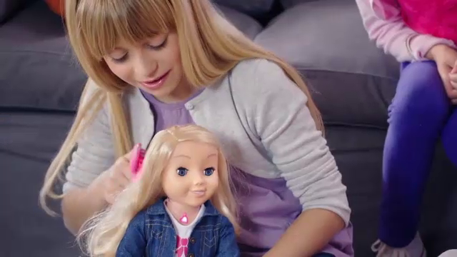 Cayla, papusa vorbitoare care este un veritabil spion pentru hackeri. Cum iti poate pune in pericol contul de la banca