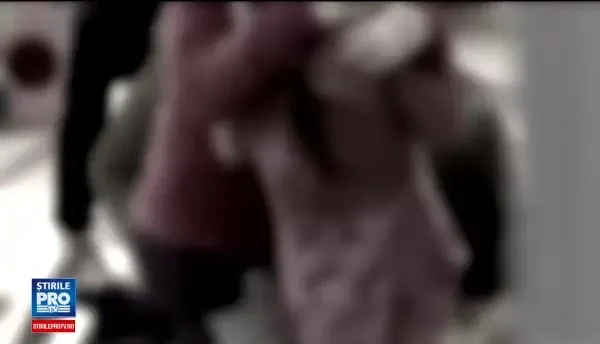 Ancheta in cazul educatoarei din Bucuresti care i-ar fi terorizat pe copii. Sa nu faci pipi in pat ca te jupoi