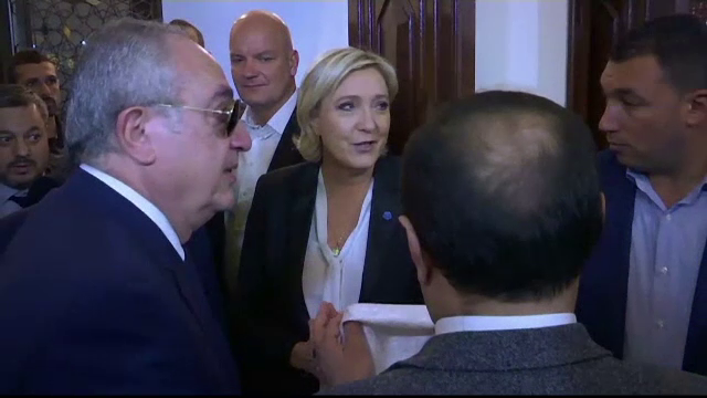 Marine Le Pen a plecat de la intalnirea cu Marele Muftiu al Libanului, dupa ce i s-a cerut sa poarte val: Raspunsul meu e nu