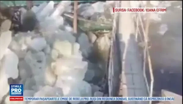 Mai multe localitati din Galati, inundate de zapada topita, dar si de precipitatiile din aceste zile