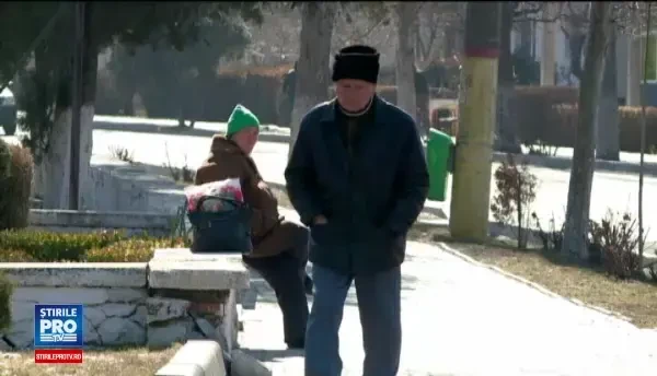 Somerii pot castiga 1500 de lei/luna daca devin asistenti sociali prin cursuri finantate de UE. Azilele au nevoie de personal