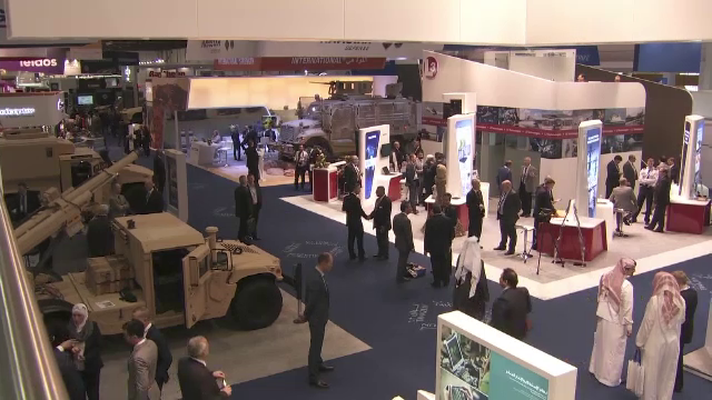 Conflictele din Orientul Mijlociu au crescut vanzarile de arme. Contracte de mld. de dolari incheiate intr-o zi, la Adu Dhabi