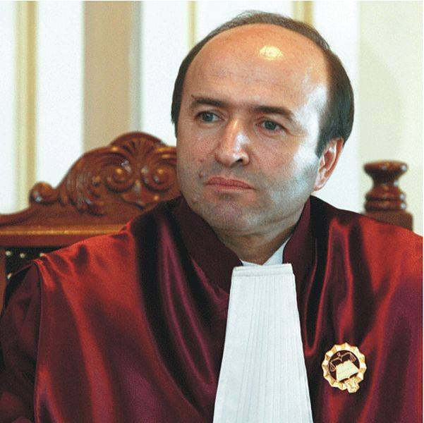 Cine e Tudorel Toader, propus de PSD la Ministerul Justitiei. A cerut validarea referendumului pentru demiterea lui Basescu