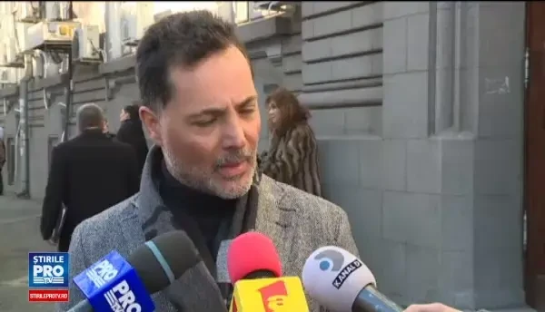 Arhitectul mexican Hector Bitar a venit in Romania sa ceara custodia comuna a fiicei sale: Eu vreau program de vizite