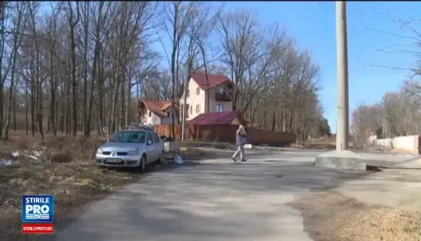 Cum a asfaltat un fost primar drumul care ducea catre iubita sa. STENOGRAME: Ma, iubitu', cum poti fi atat de bou?