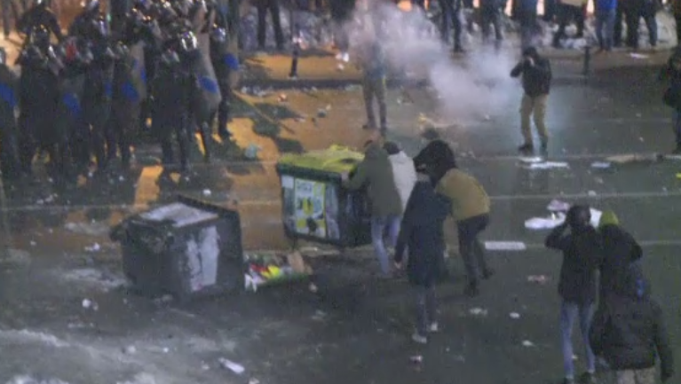 Dosarul violentelor din Piata Victoriei. Mai multe persoane aduse cu mandat la Politia Capitalei