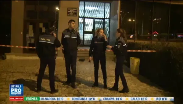 O femeie din Bucuresti a fost injunghiata de sotul ei, in urma unui conflict verbal. Barbatul a fost retinut