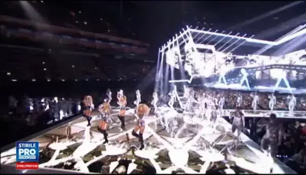 Premiile Brit Awards au fost decernate la Londra. Adele, Beyonce, dar si regretatul David Bowie, printre castigatorii serii